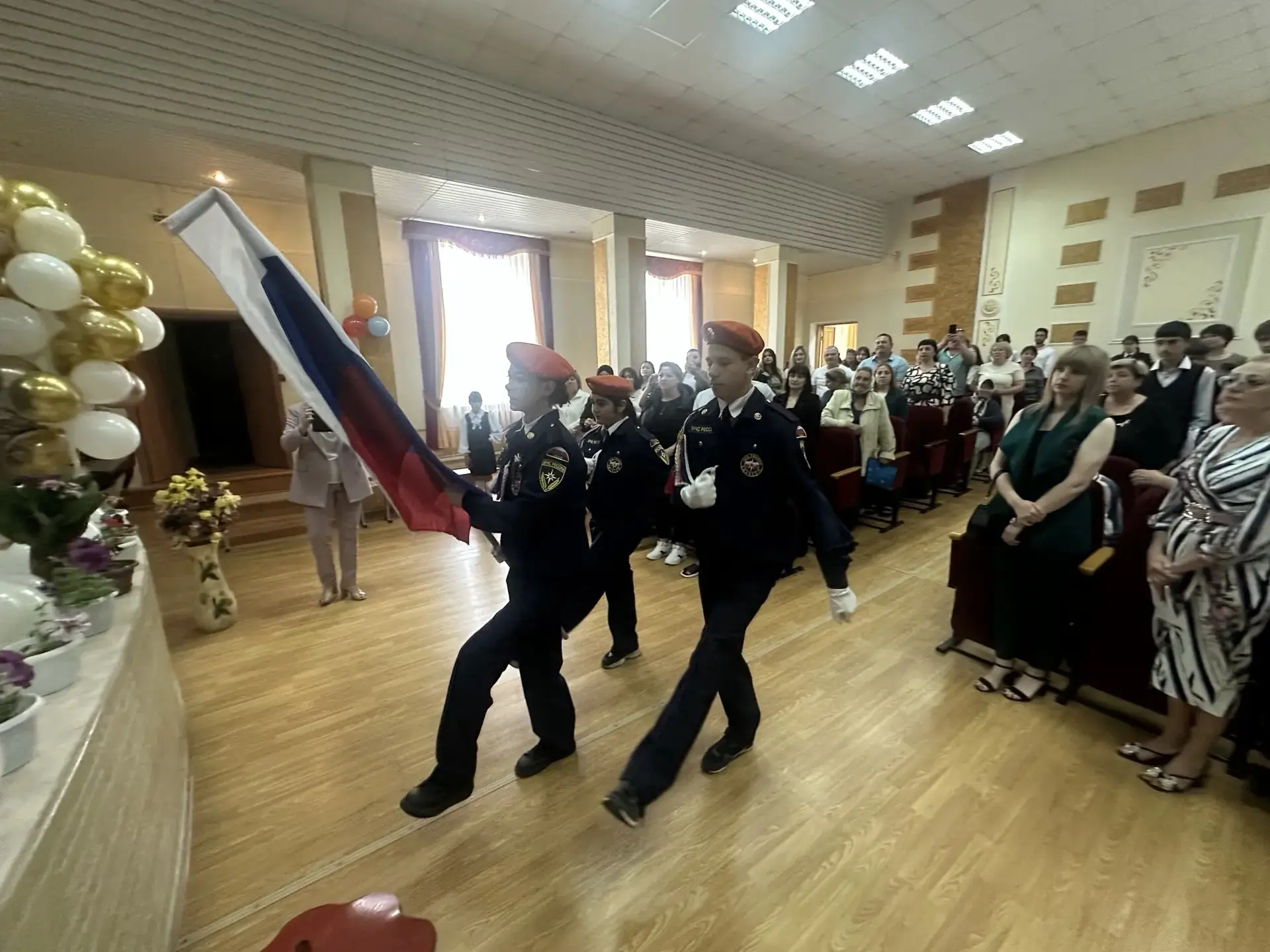 🎓 🎉Сегодня в Доме культуры села Оскольское прошёл один из самых трогательных и ярких ...