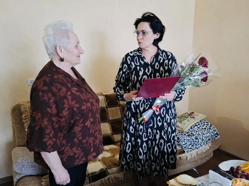 3 февраля отметила свой 80-летний Юбилей замечательный педагог, Ветеран педагогического труда, завуч