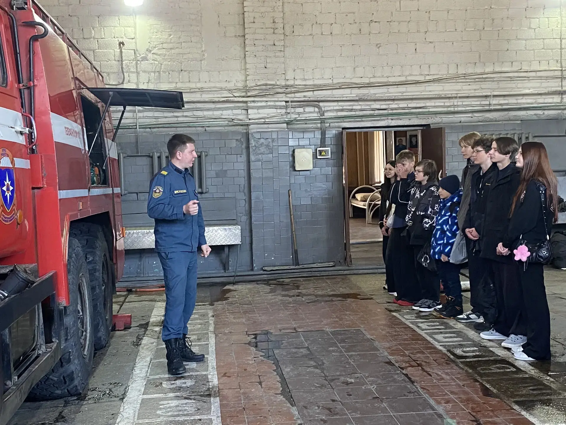 🚒 Экскурсия 7 «А» в пожарную часть: итоги познавательного дня  Сегодня учащиеся 7 «А» класса посетил