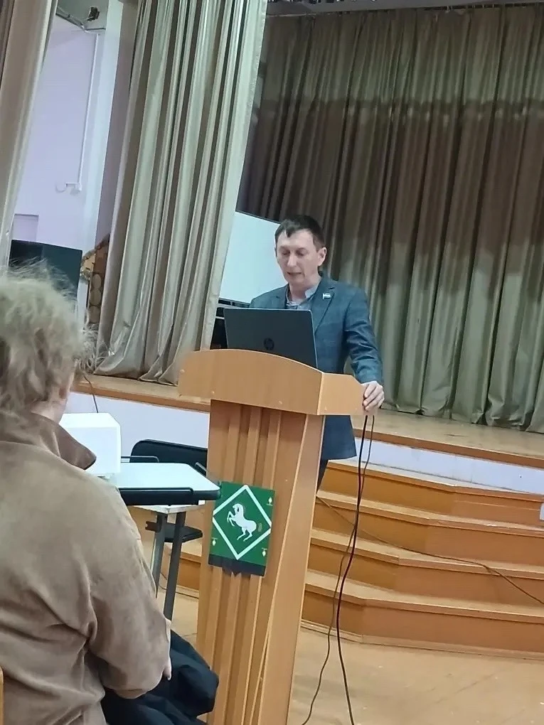 🚗📚 В гимназии прошли родительские собрания с акцентом на безопасность и экзамены  В нашей гимназии с