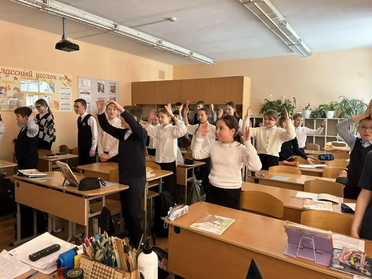 🌞 Весенняя неделя добра: заряд позитива от 8 «Е»! 🌞  В рамках «Весенней недели добра» ученики 8 «Е» 