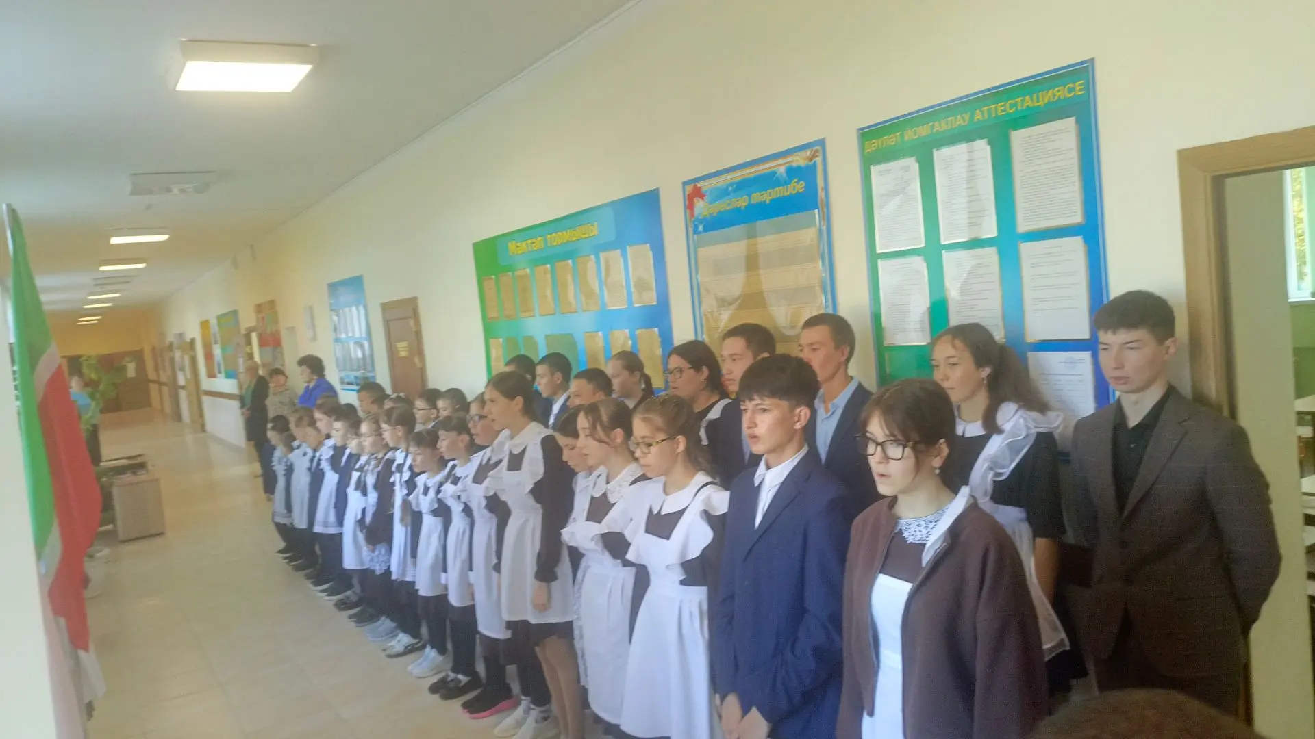 Сегодня 7 ого сентября утро началось с построения прямо в коридоре — сегодня была обычн...