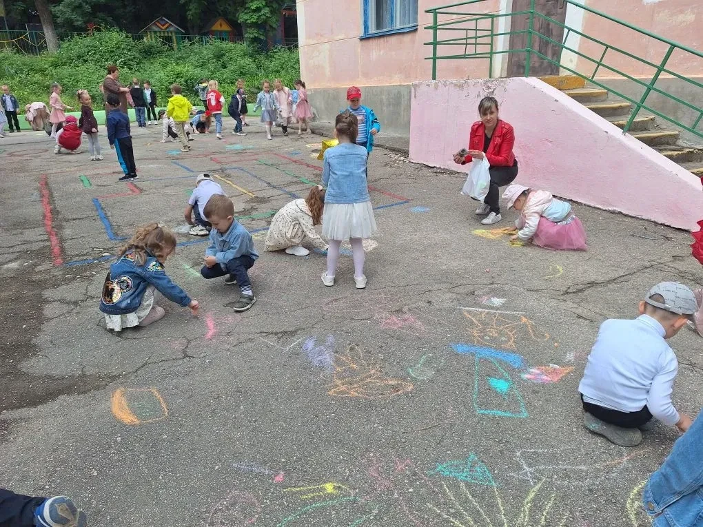 С Днем Защиты Детей! ☀️🎈🎨
Сегодняшний день был просто волшебным! Мы отметили День защиты детей так