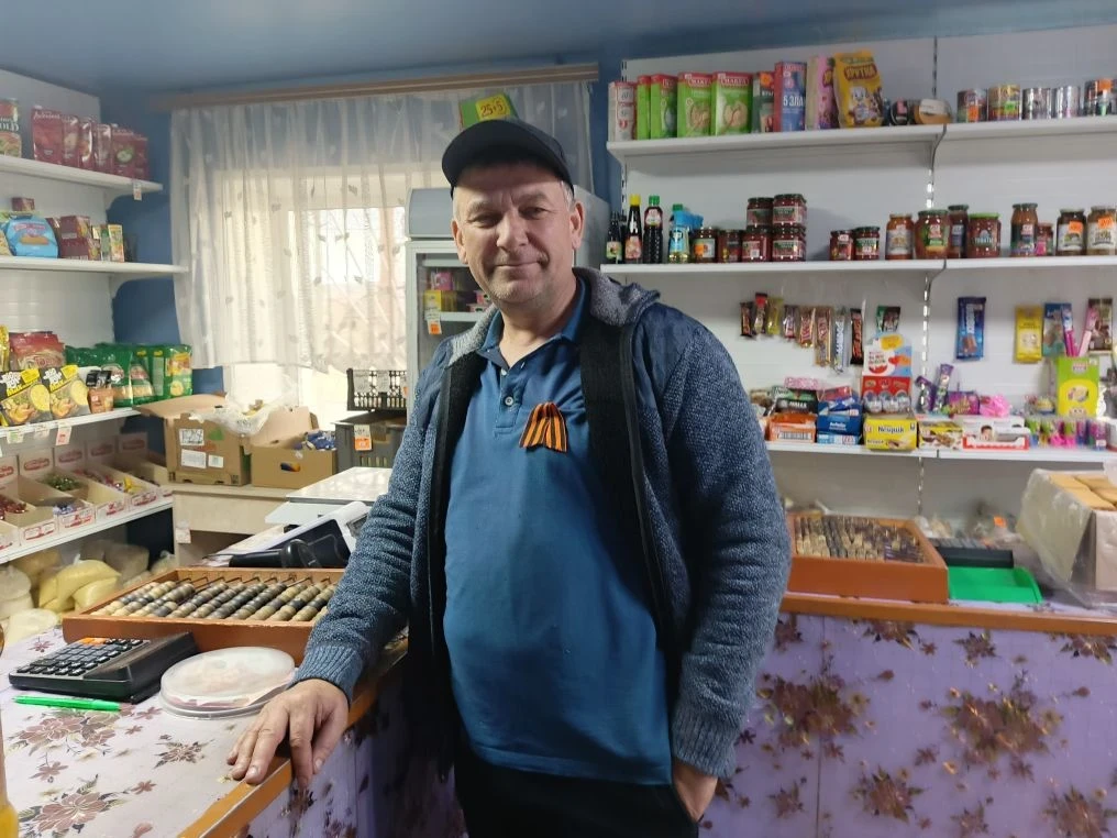 Накануне празднования Дня Победы стартовала акция "Георгиевская лента". Учащиеся школы ...