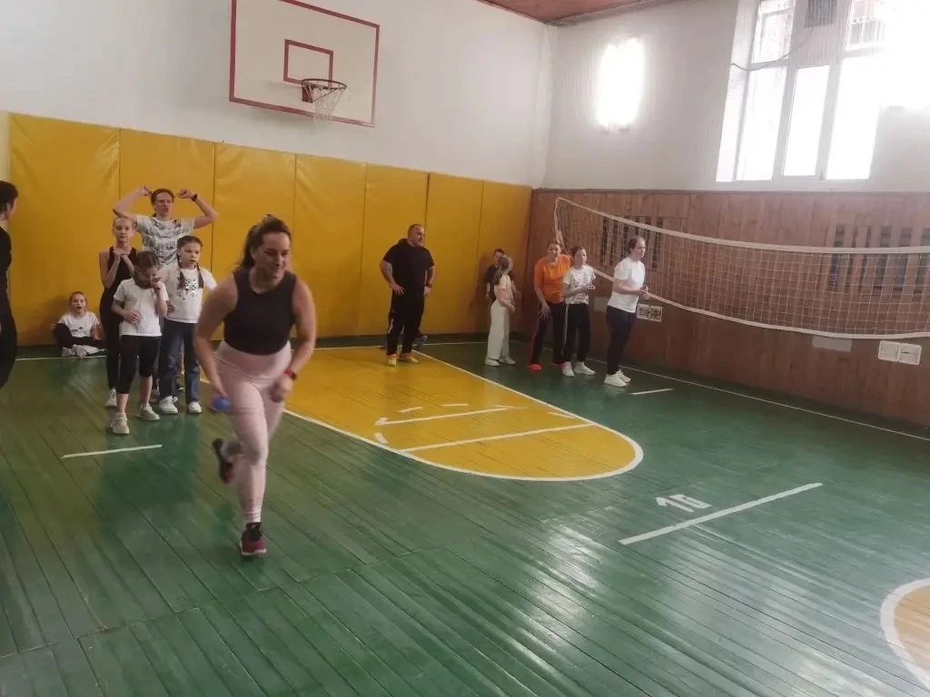 👶🏼СЕМЕЙНЫЙ ФЕСТИВАЛЬ👫  🖐🏼 Сегодня, 1 апреля 2026г., в нашей школе прошёл «Семейный фестиваль».  🥳 В 