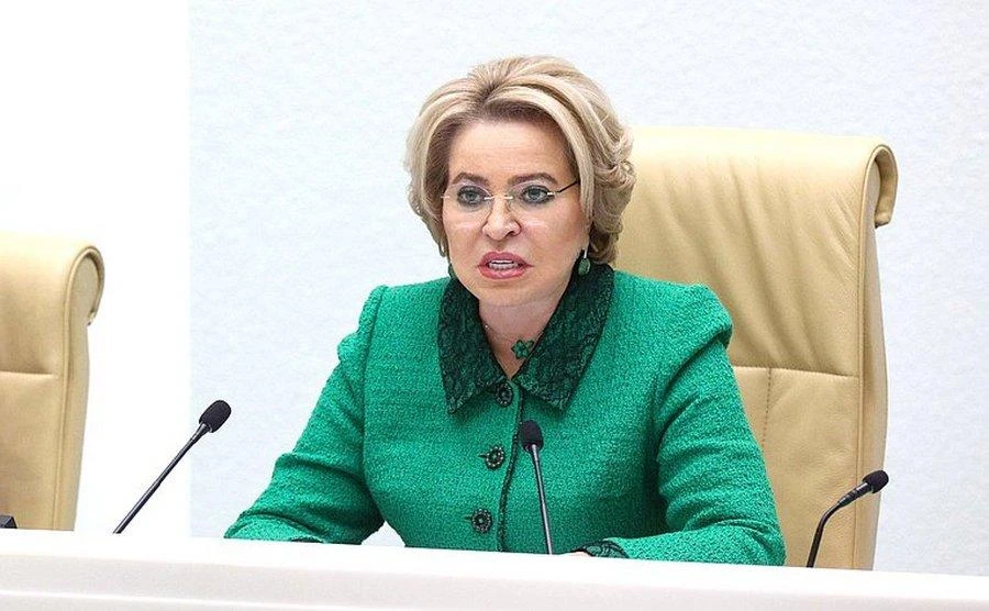 За устрицы ответите – налогом. Матвиенко присмотрелась к деликатесам