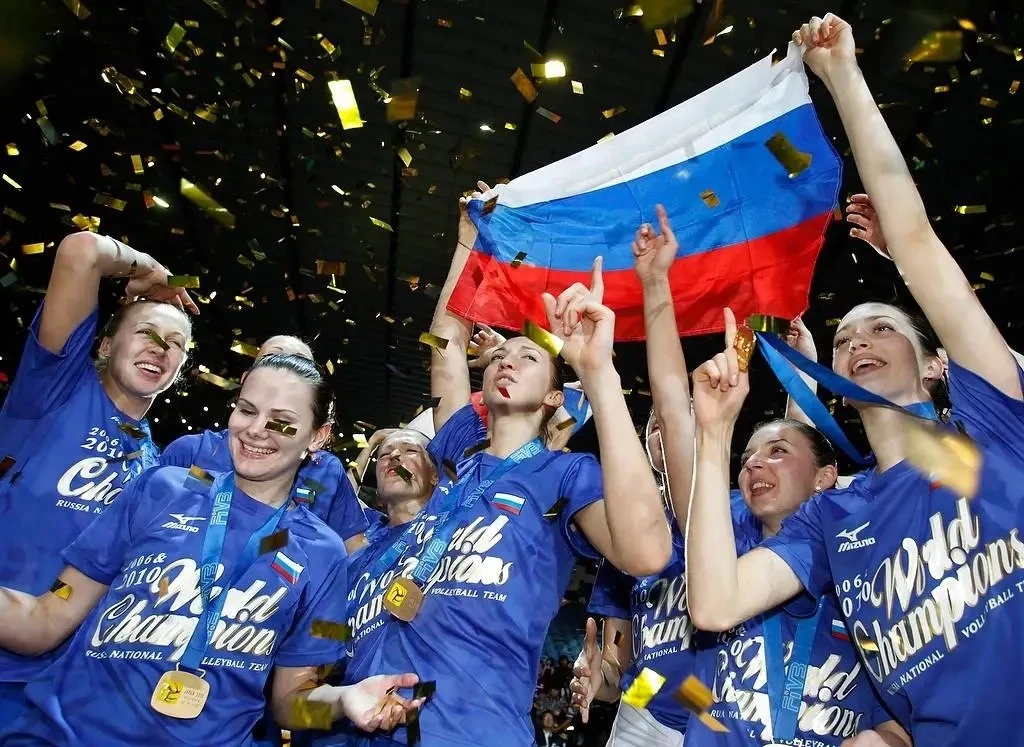 Лед тронулся!Женская сборная России по волейболу сыграет на чемпионате мира 2027 года. ...
