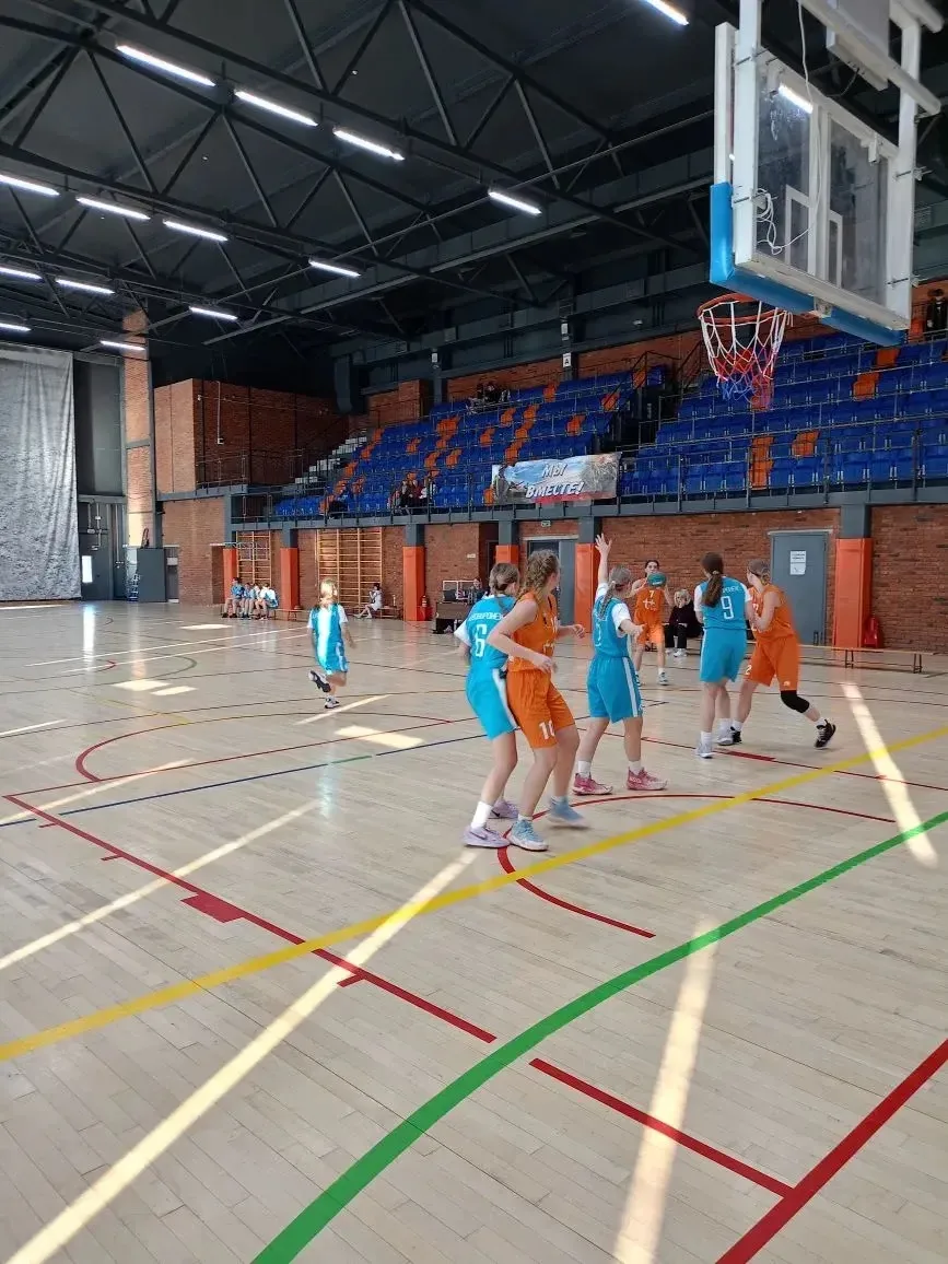 Не нарушая традиции, мы снова в игре 🏀  Вчера в Нововоронеже в СК Атом-Арена прошли игры зонального 