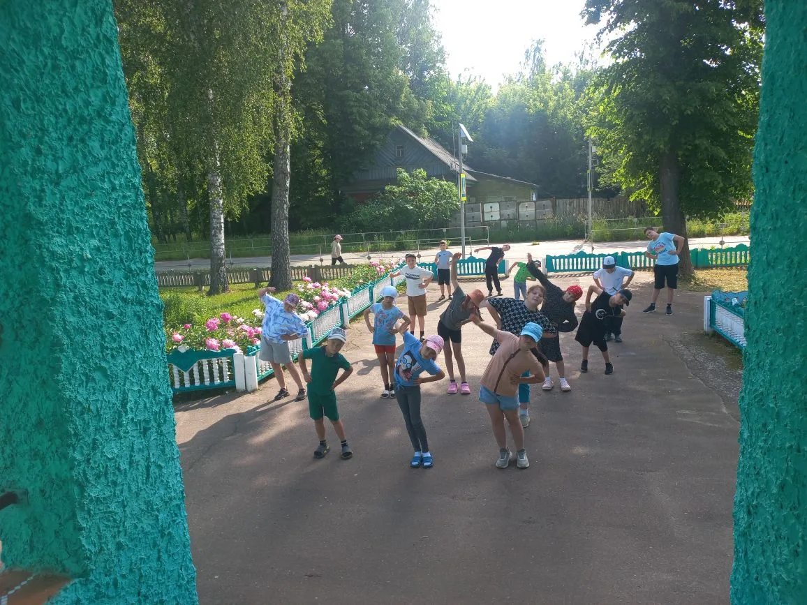 #Год_единства_народов_России
#Каникулы
#ЛОЛНаследники
#ПерелазскаяСОШ
8 июня. В ЛОЛ "Наследники" про