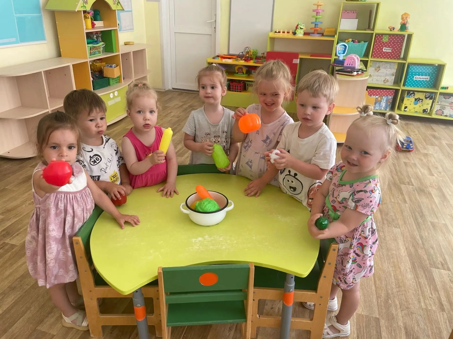 🌱 День огородника в группе №13!

А вы знали, что у каждого овоща есть свой характер? Морковка — скр
