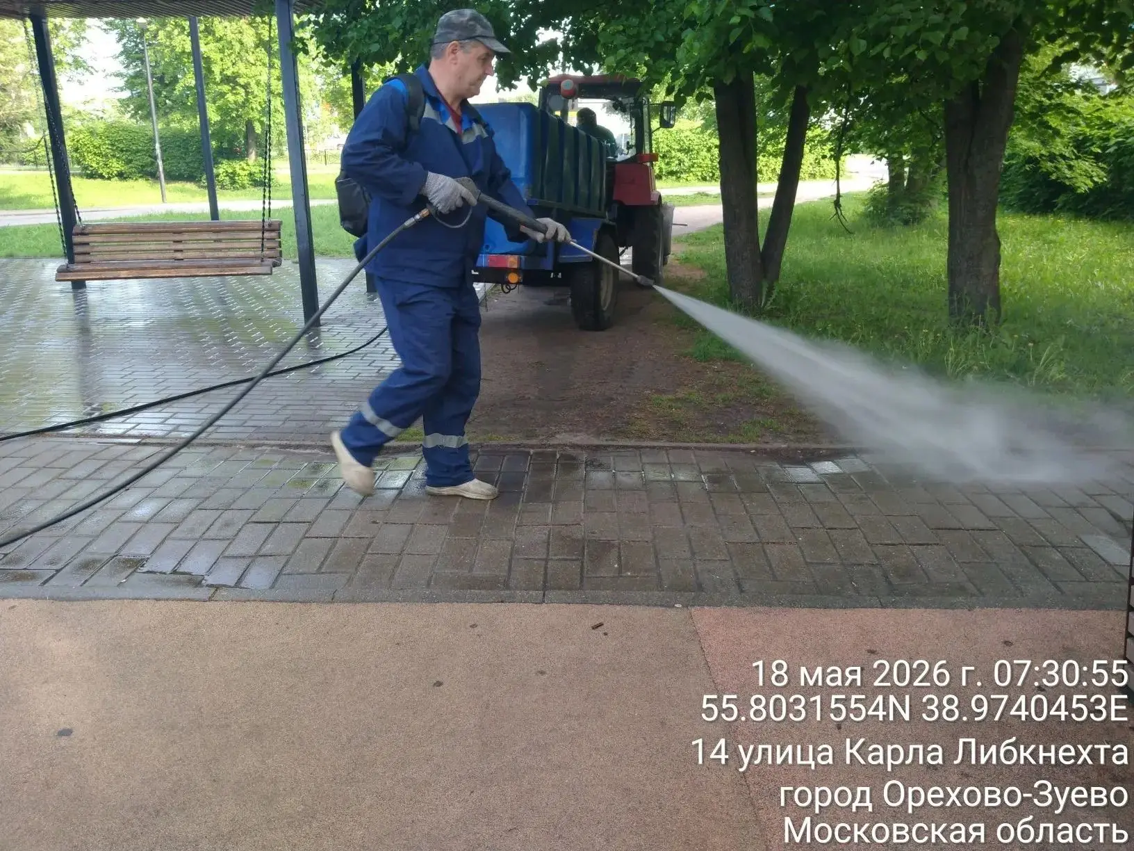 🚿♻️Регулярное мытьё основания детской игровой площадки важно для гигиены: это удаляет ...