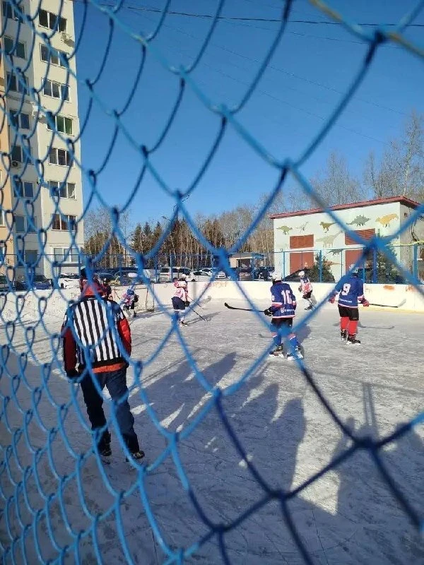 📣🏒 Новости из школы!  🥅 1 февраля ООС "Кузнечный" провел турнир по хоккею «Кубок Дружбы», который ст