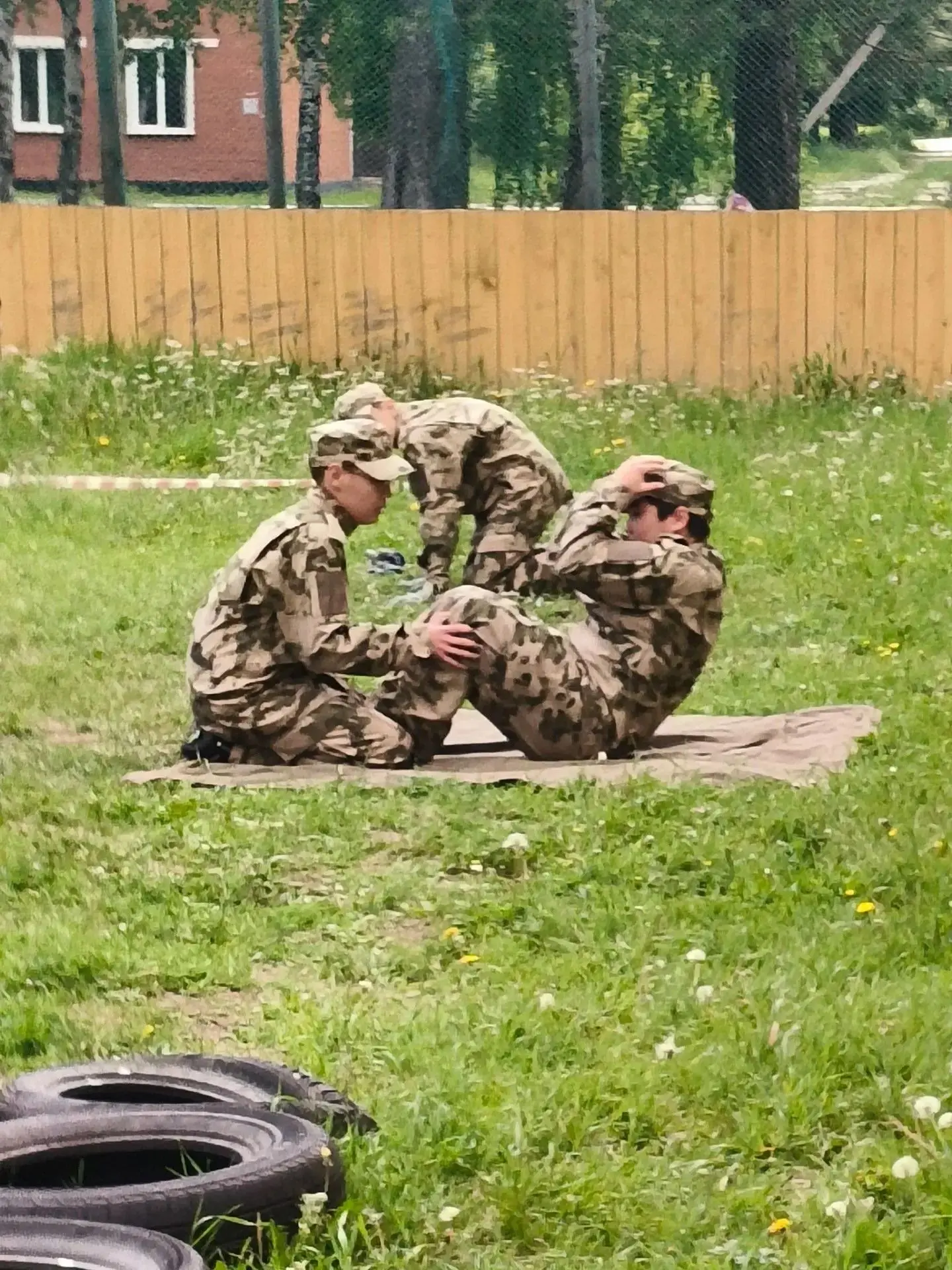 🪖 Отряд «Бомбардировщики» принял участие в региональном этапе «Зарницы 2.0»! 🪖⁣