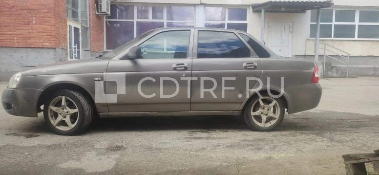 🚗 LADA Priora 2013