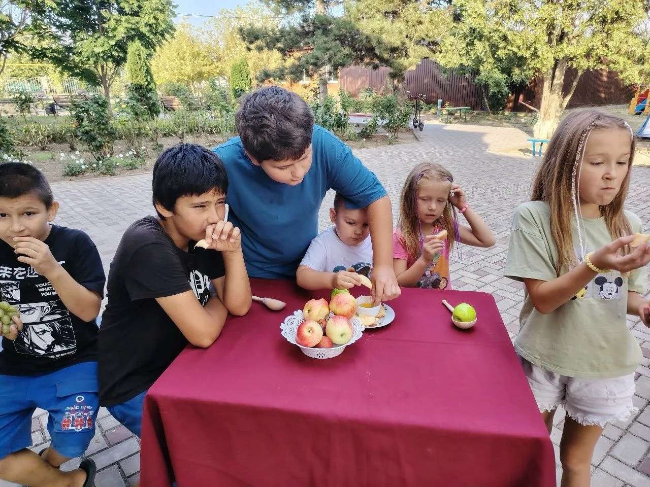 🍏В культурных центрах Калининского района состоялись праздничные мероприятия, приуроче...