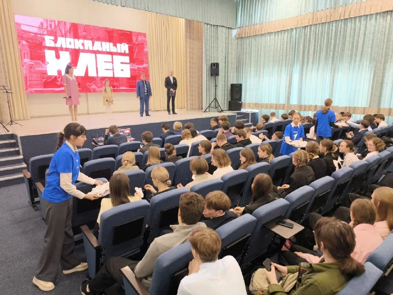 Начиная с прошлой недели в нашей школе царила атмосфера памяти и уважения к истории. Мы провели цикл