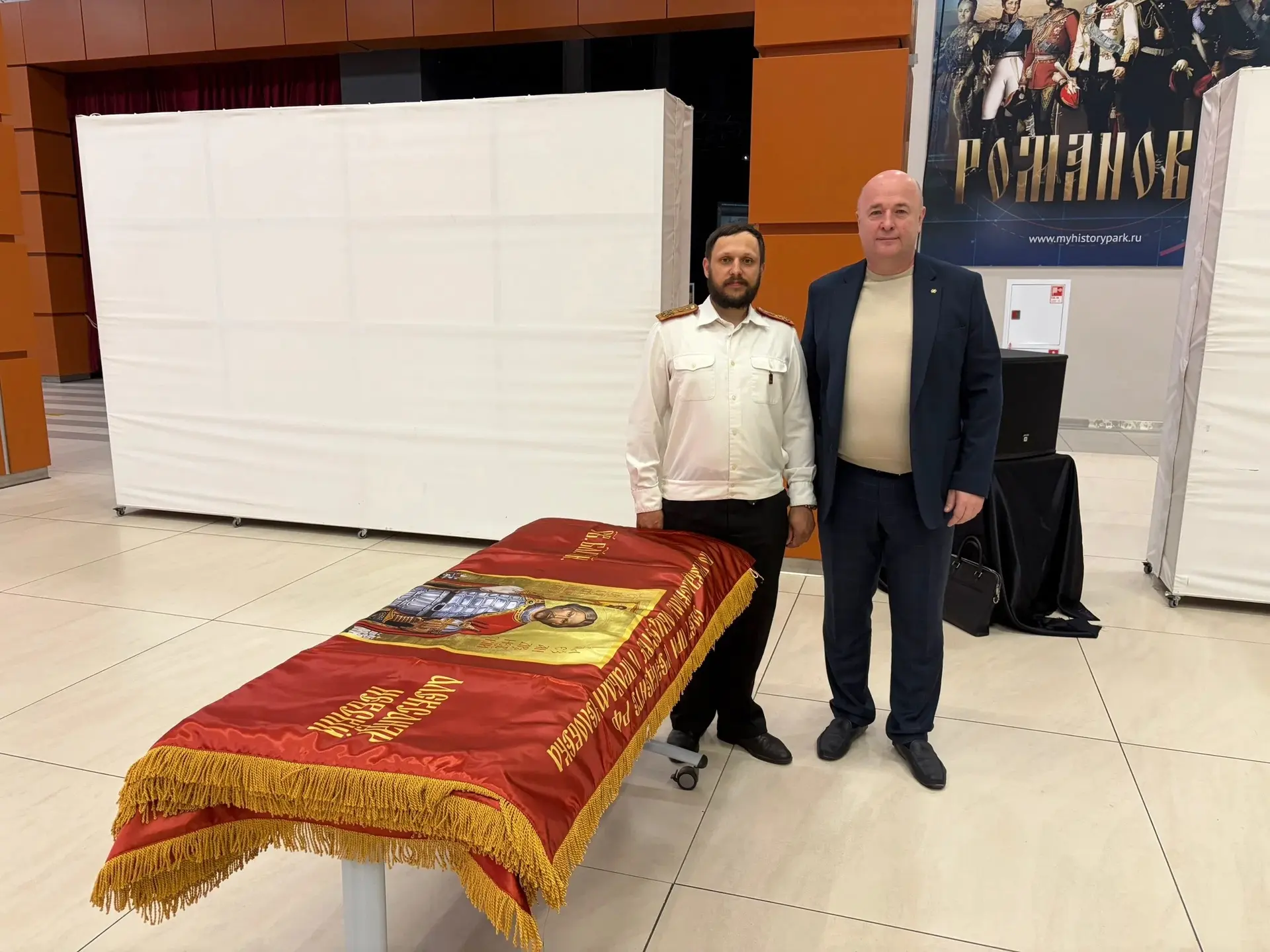 Член Совета Регионального отделения ПАРТИИ «РОДИНА» в городе Санкт-Петербурге Андрей Хитров принял у