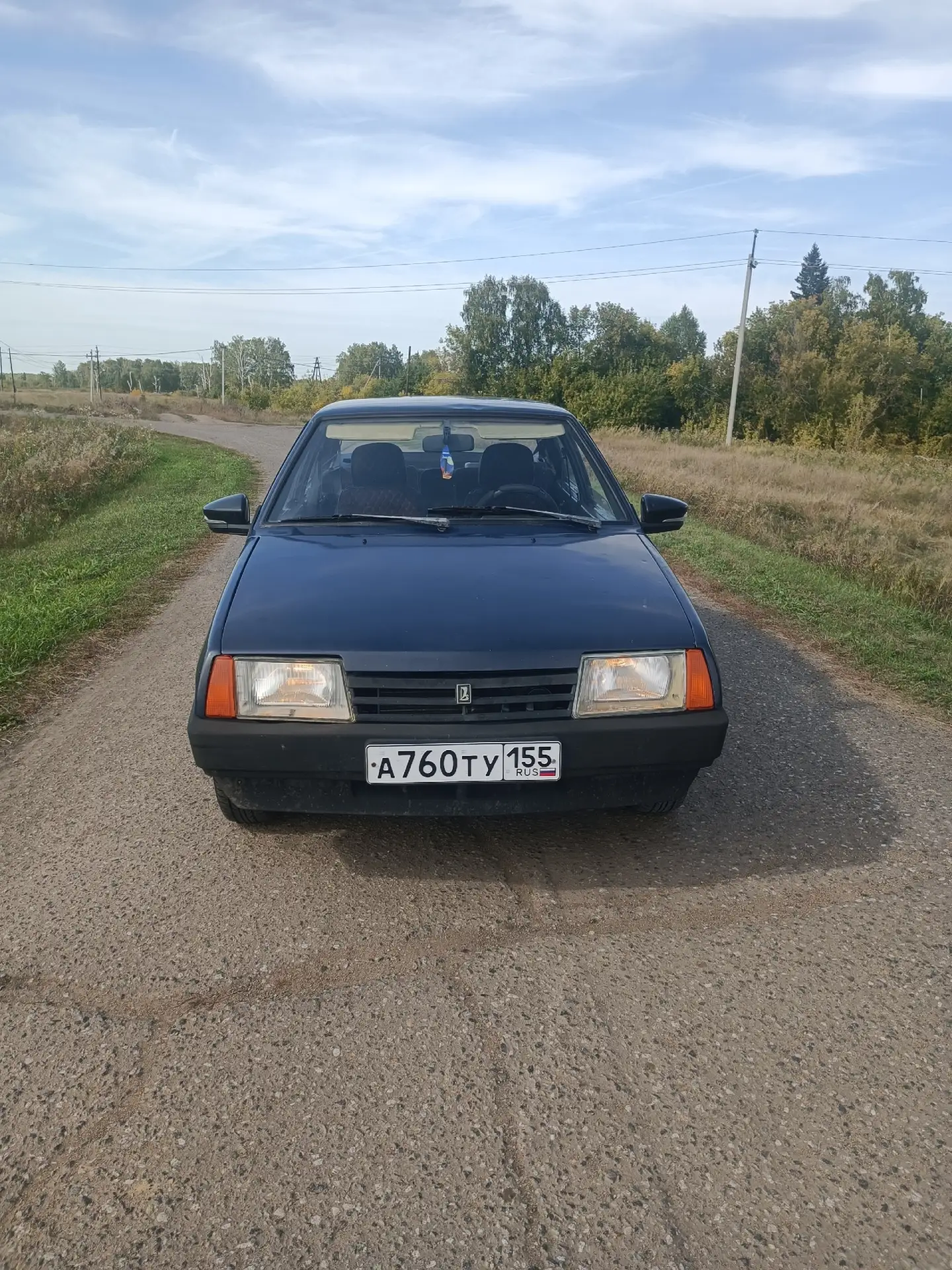Продам 21099 1997 года выпуска. Двигатель 1,5 карб, состояние хорошее. Не дымит, едет б...