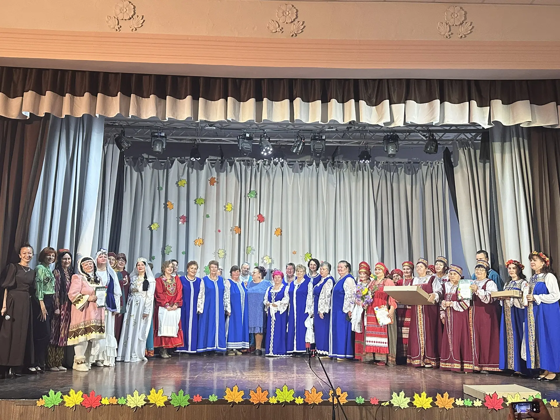 🎶 В Доме культуры с успехом прошла праздничная «Битва хоров»! 👵🧓