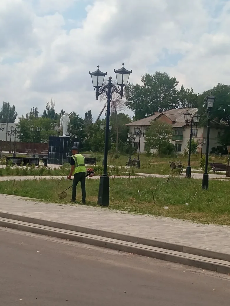 Приступили к покосу травы скв.Ставропольский
