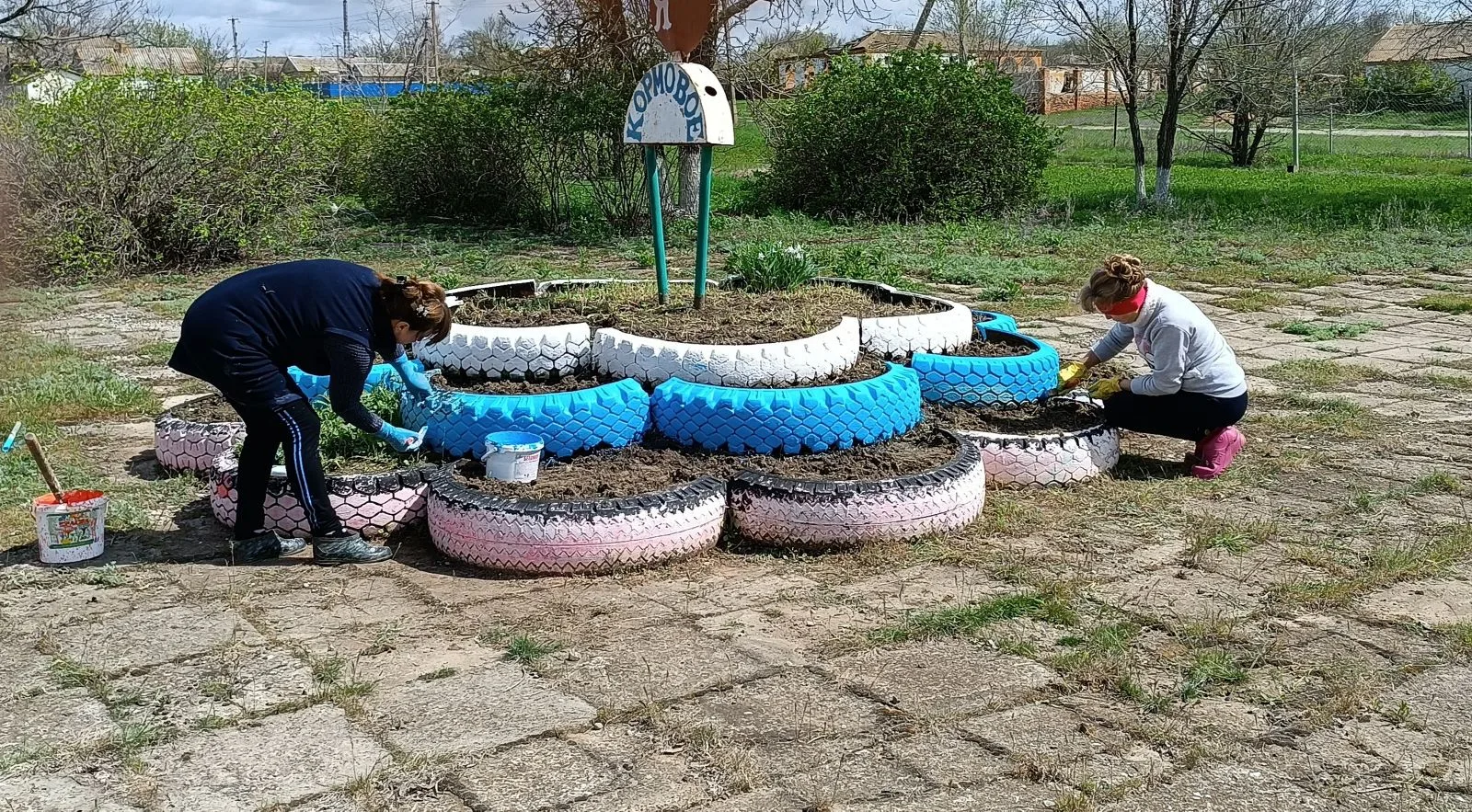 В Ростовской области с 16 марта по 18 апреля проходил весенний месячник чистоты. МКУК «...