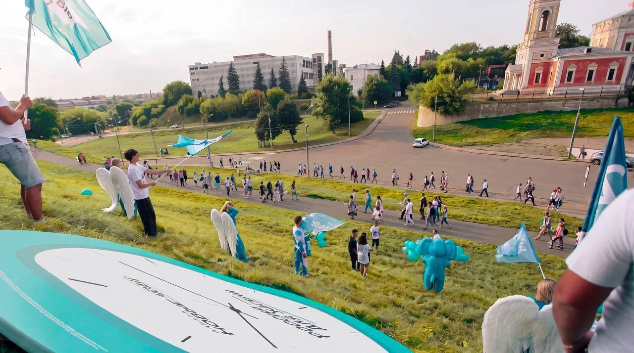 В Серпухове подглядели массовую акцию «Новых людей» у города. Оказывается, партия высту...