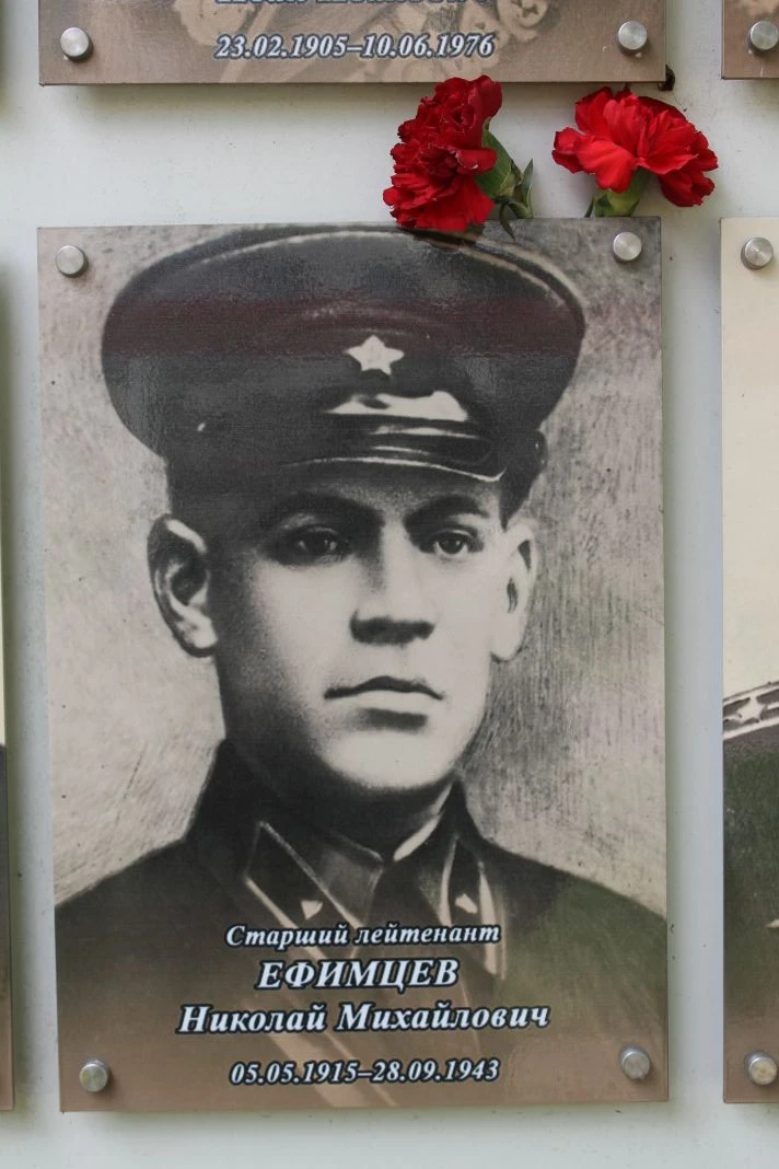 В мае 2018 года в сквере имени Г.К. Жукова была открыта Аллея Памяти с портретами калуж...