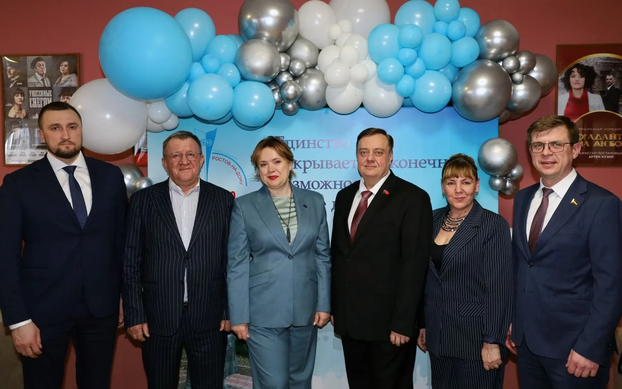 В честь Дня работников ЖКХ полсотни сотрудников Ростовского Водоканала получили награды городского и