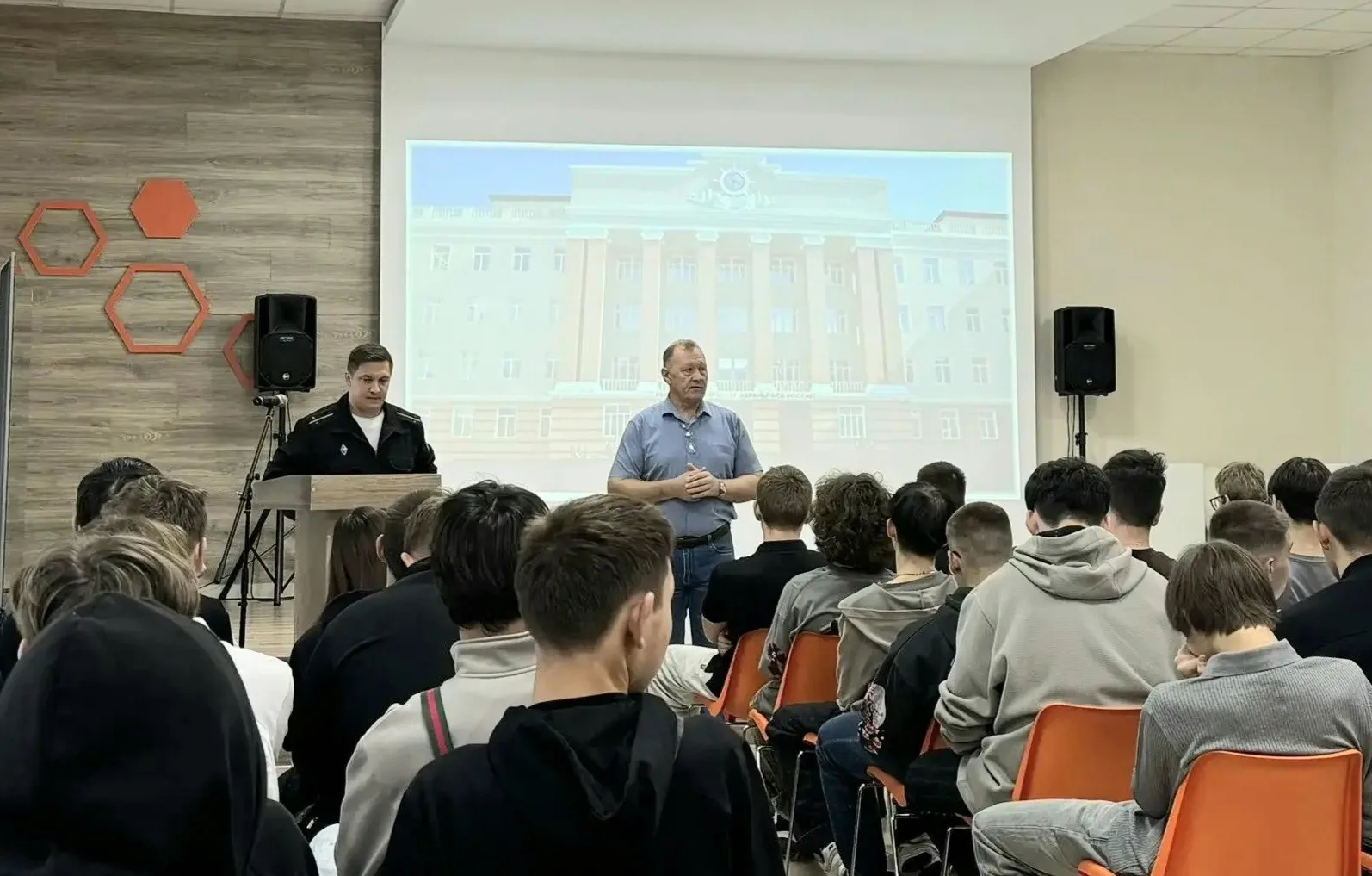 🔥 17 сентября со студентами третьих и четвертых курсов ГБПОУ ММПК под руководством пре...