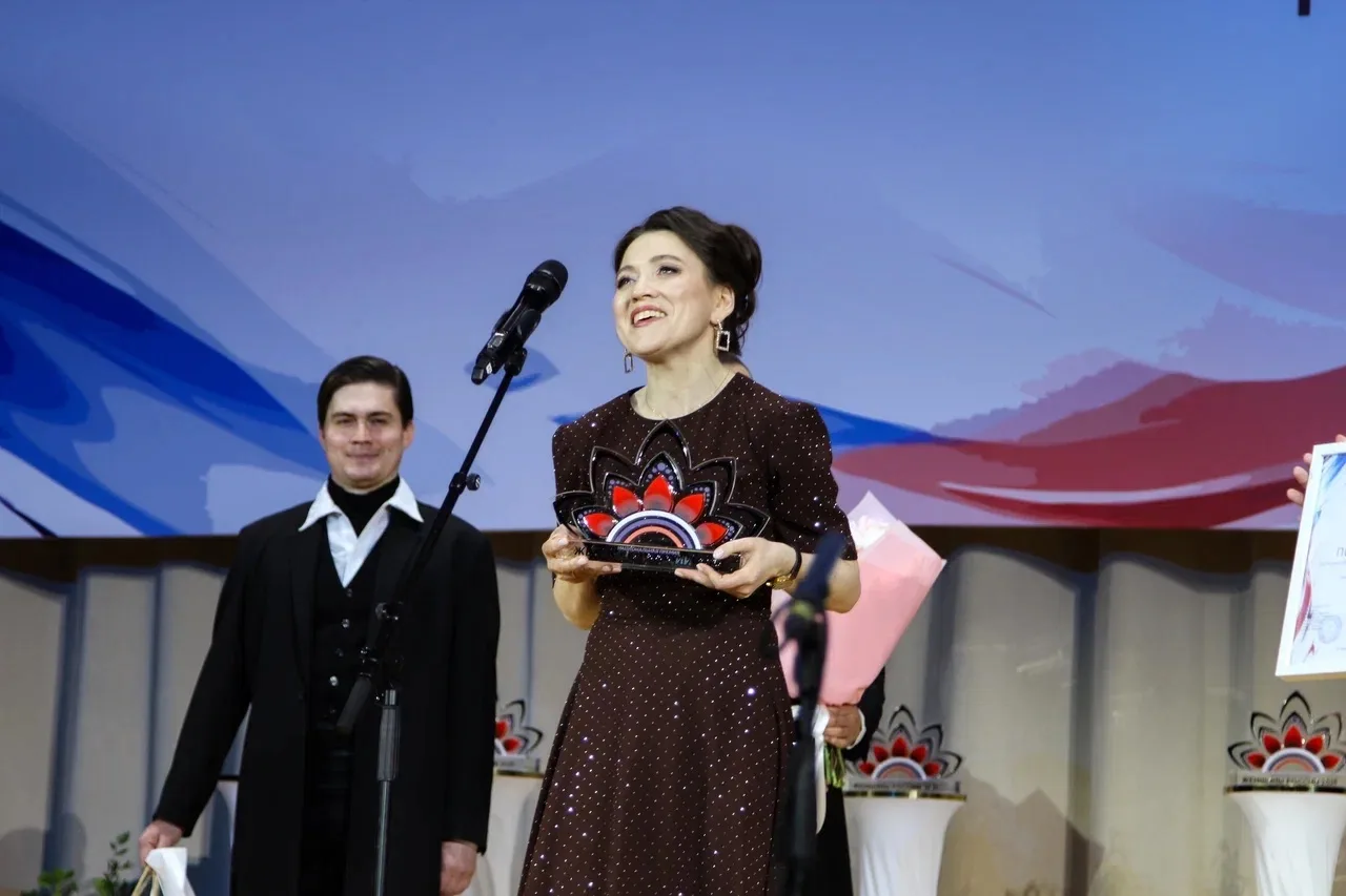 До сих пор не верится, но Я — ПОБЕДИТЕЛЬ III Национальной Премии «ЖЕНЩИНЫ РОССИИ» 🇷🇺

Несколько ме