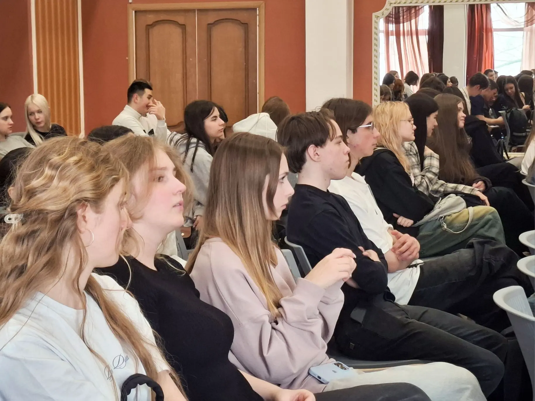 🎓 Будущим выпускникам — о перспективах в педагогике  В среду, 18 марта, в нашей школе прошла важная 