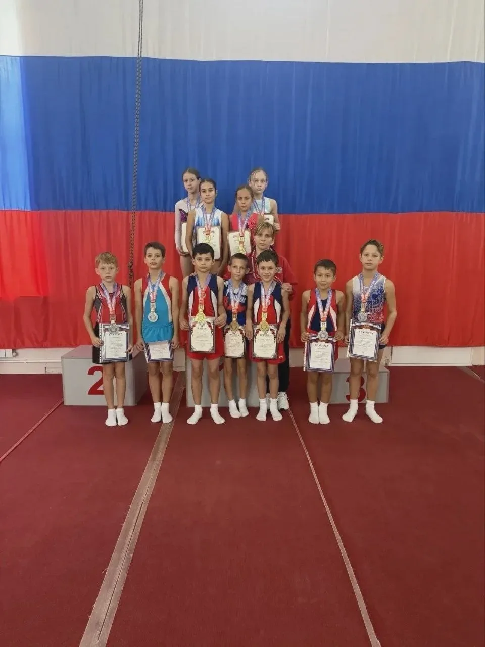 СШОР-9: семь золотых и четыре серебра за день