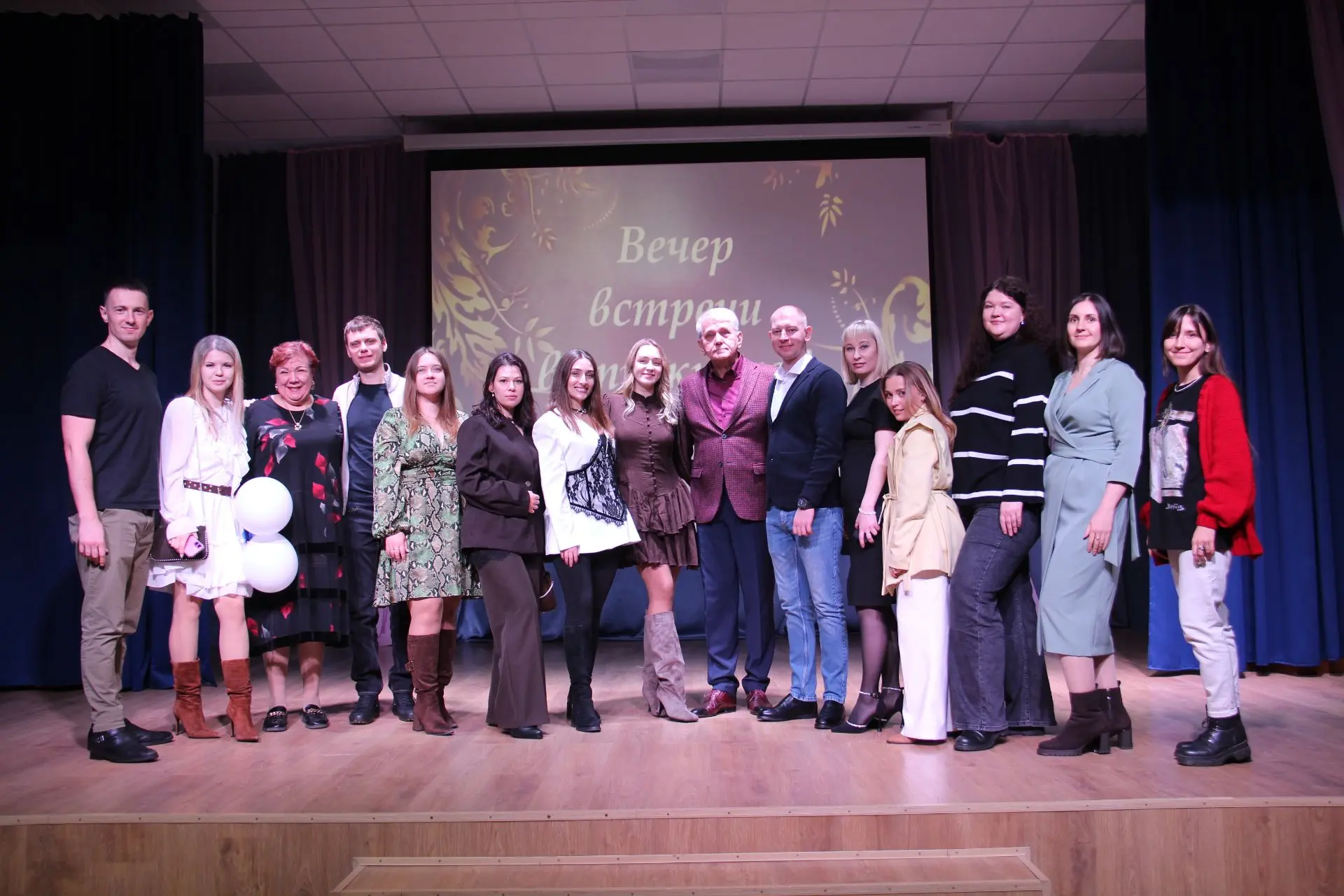 🌟 Снова звонок, снова родные лица!  В минувшую субботу, 7 февраля, стены нашей школы вновь наполнили