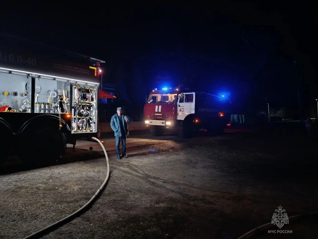 Оперативные итоги среды   🚒 За сутки ликвидированы 10 пожаров.   🔹 Накануне в поселке Новоозерном Ер