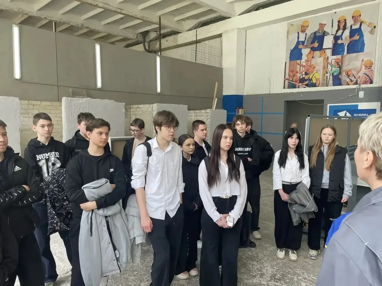 #ПрофПробы  Кто сказал, что профессия автослесаря и сварщика не может быть интересна девочкам?🧑‍🔧🧑‍🏭