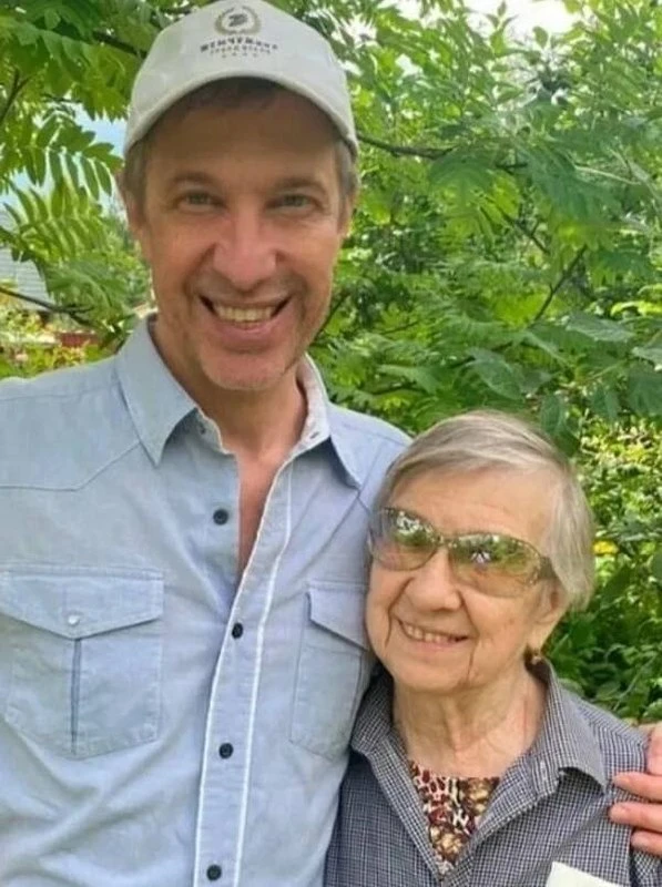 90-летняя мама Сергея Соседова рассказала, что произошло с сыном.