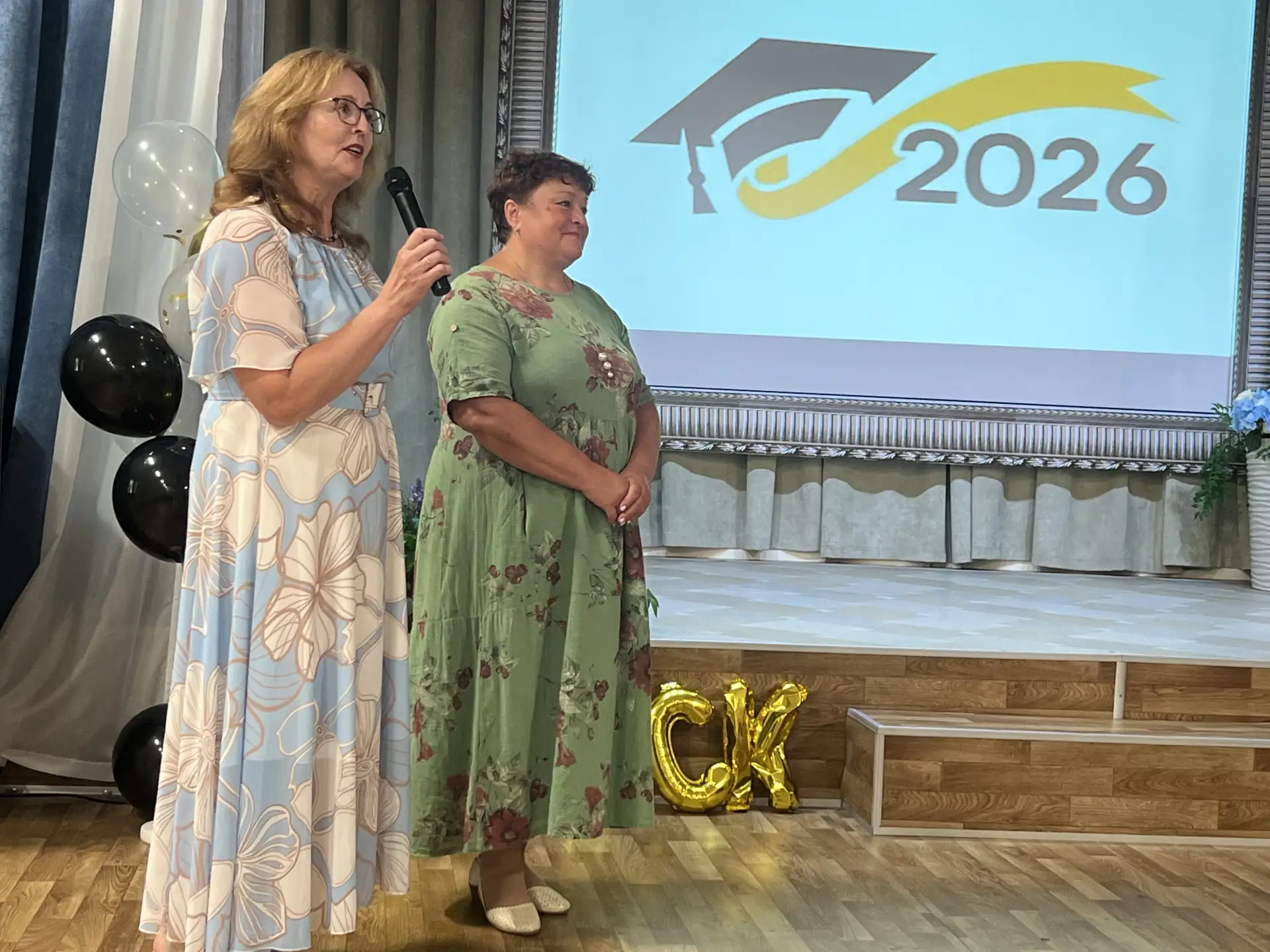 🎓 Сегодня в нашей школе состоялся долгожданный выпускной вечер для 11 класса!