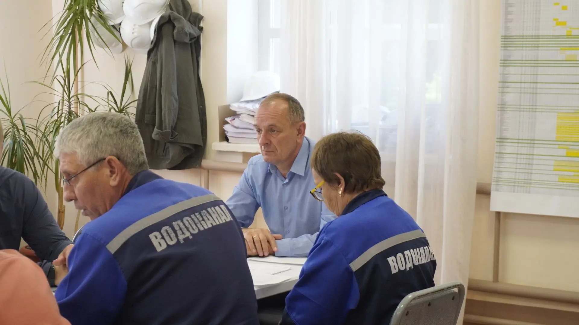 В стенах административного здания очистных сооружений левого берега состоялся круглый с...