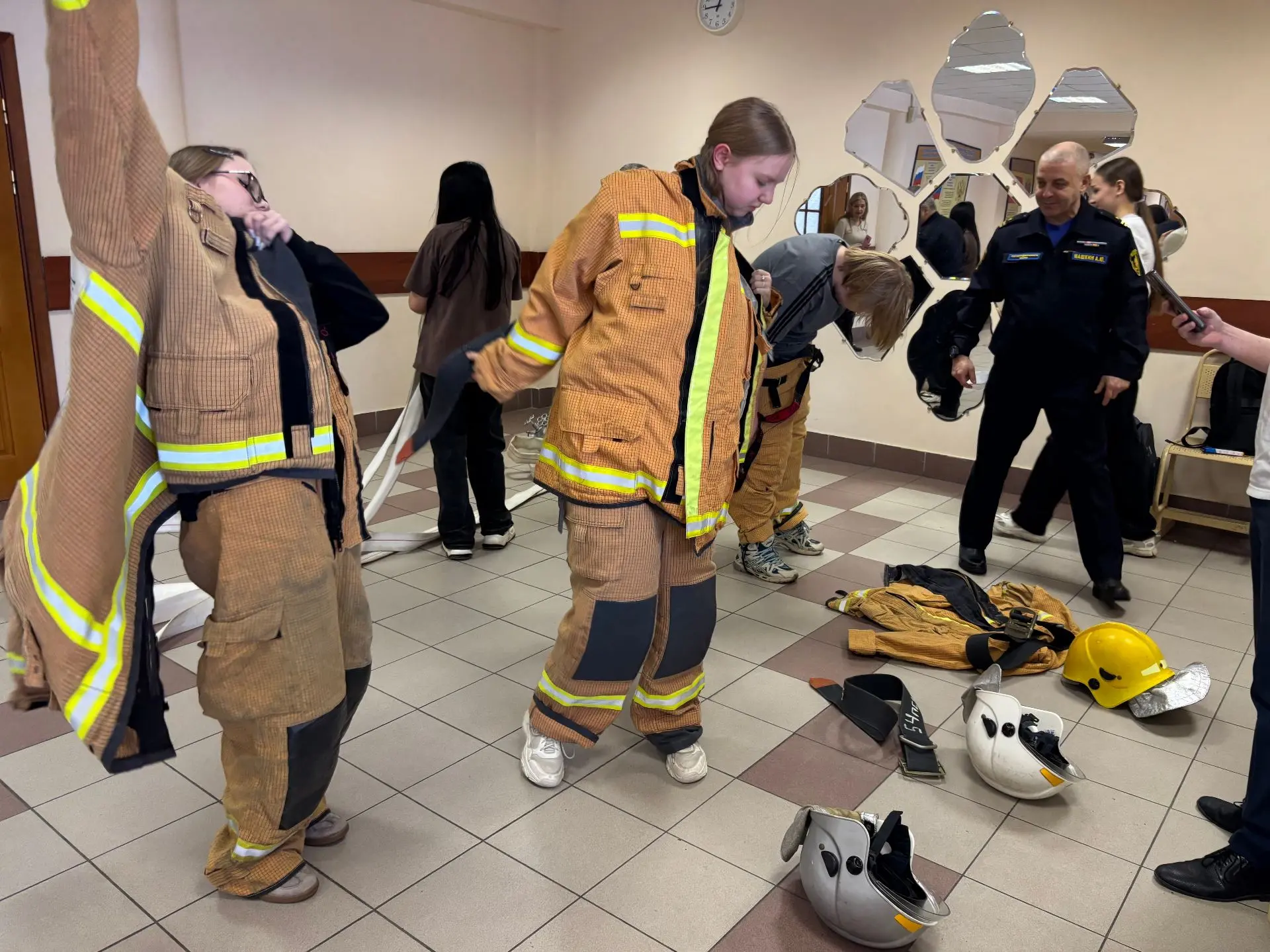 🚒Пожарно-спасательные отряды: главное за неделю   ⭐ПСО Выборгского района В гости к пожарным пришли 