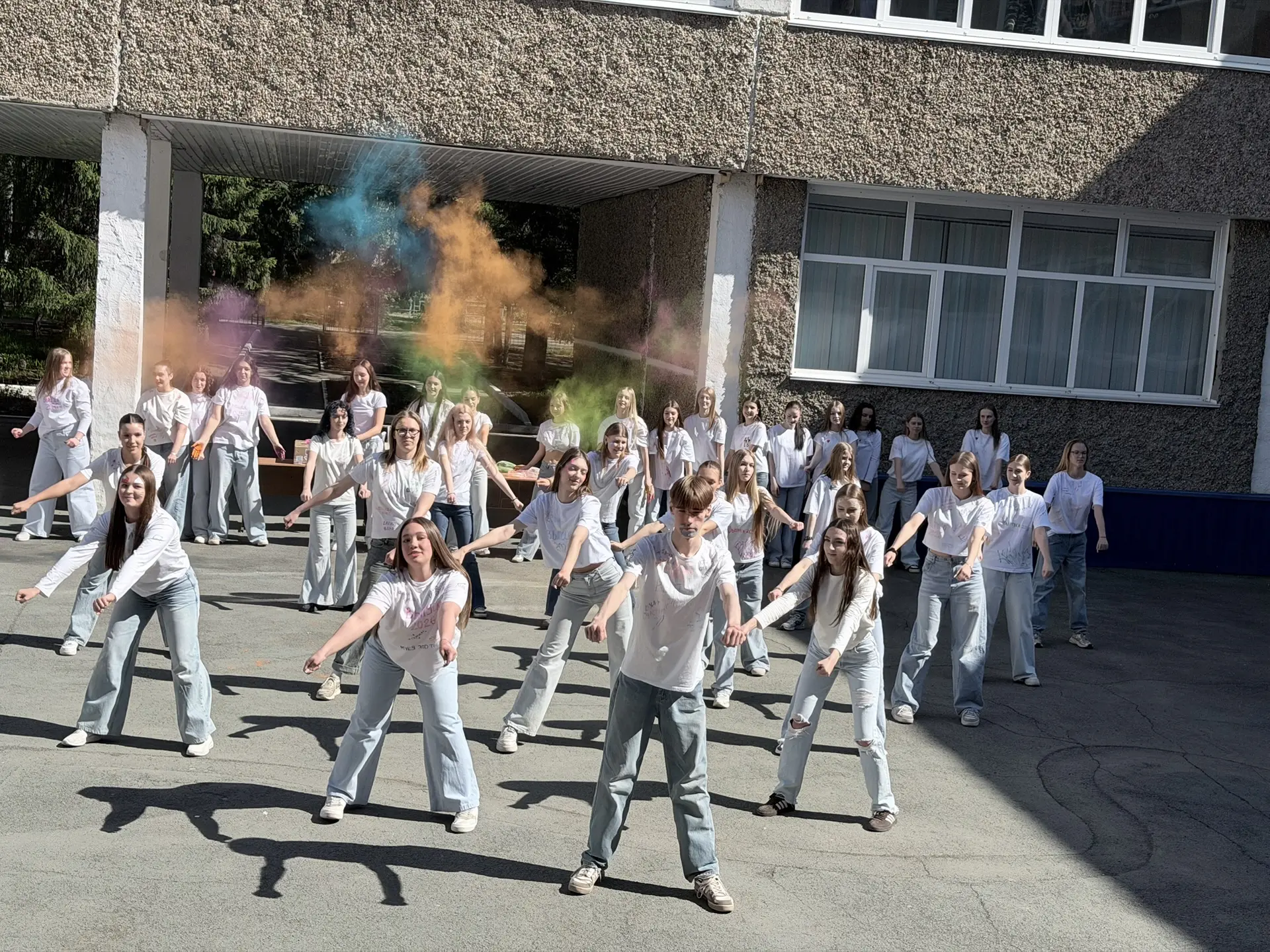 💃🎨 Выпуск-2026: зажгли так, что лицей запомнит навсегда!  Сегодня в нашем лицее случилось настоящее 