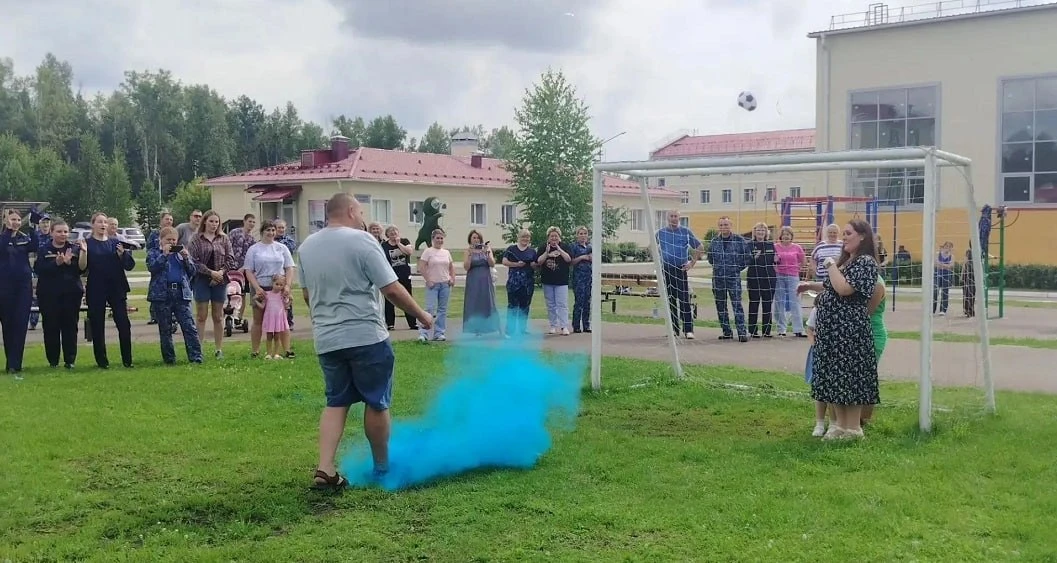 В СИЗО под Красноярском устроили гендер-пати

В Сосновоборске сотрудники СИЗО-6 и ИК-6 устроили необ