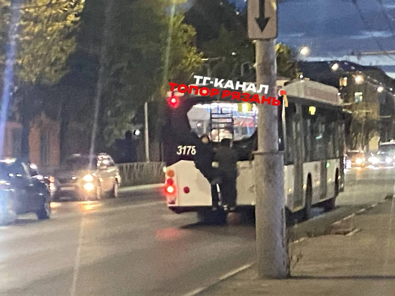 Зацеперов на троллейбусе заметили у РГРТУ