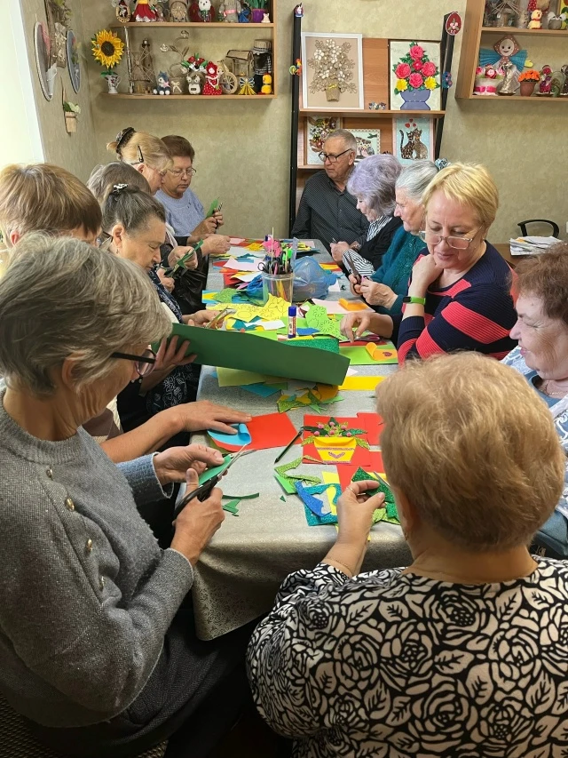 ❤️ Ко Дню пожилого человека — с теплом и своими руками!