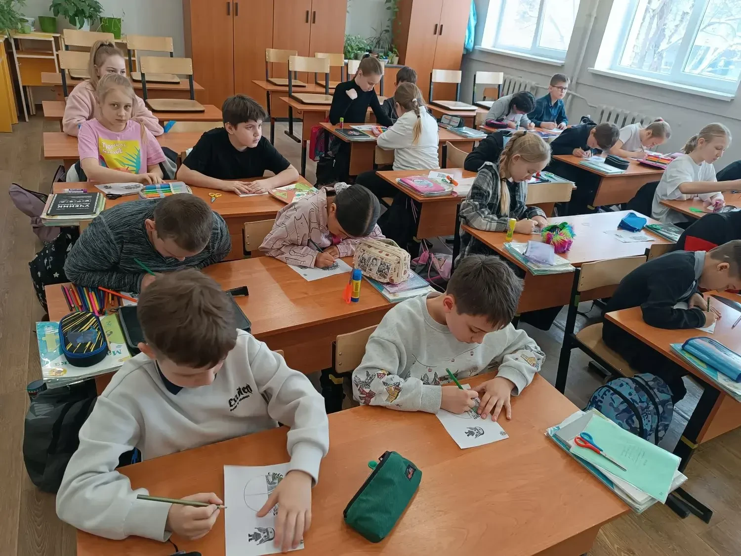 В честь Дня защитника Отечества, который отмечается 23 февраля, в нашей школе прошла насыщенная неде
