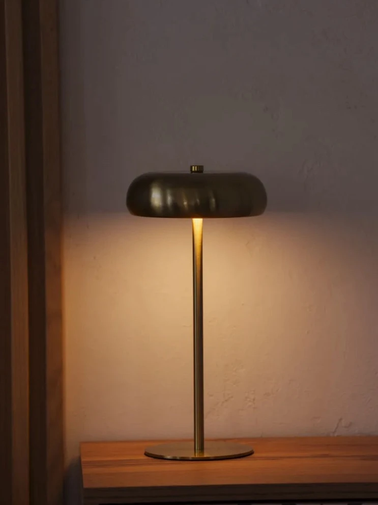 Интересные настольные лампы 💡