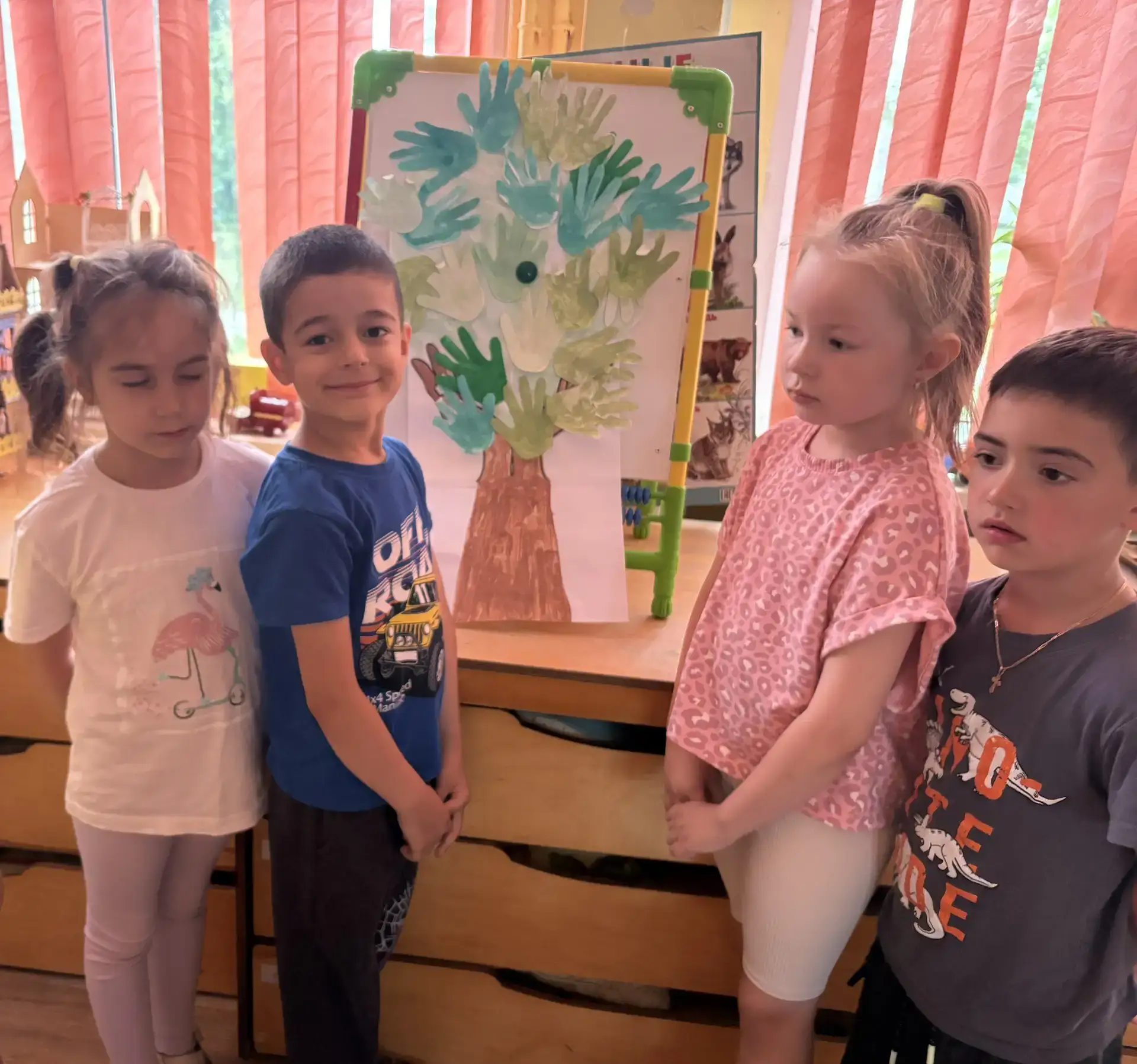 🌈 День, наполненный улыбками и дружбой! 🌈

Сегодня в нашем детском саду царила особая атмосфера — 