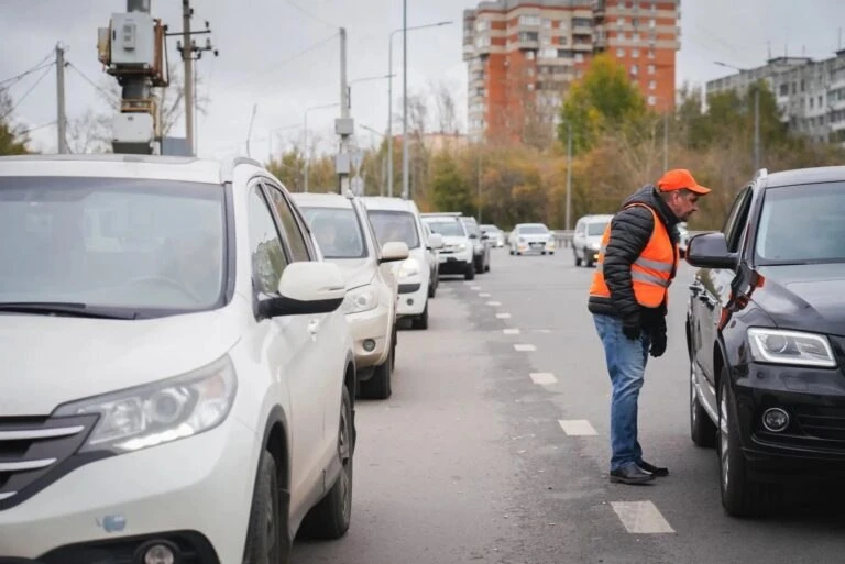 Нижегородские чиновники будут координировать очереди на АЗС.