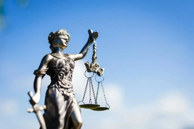 ⚖В Новокузнецке перед судом предстанет местный житель, обвиняемый в краже автомобиля

👮‍♂Следовател