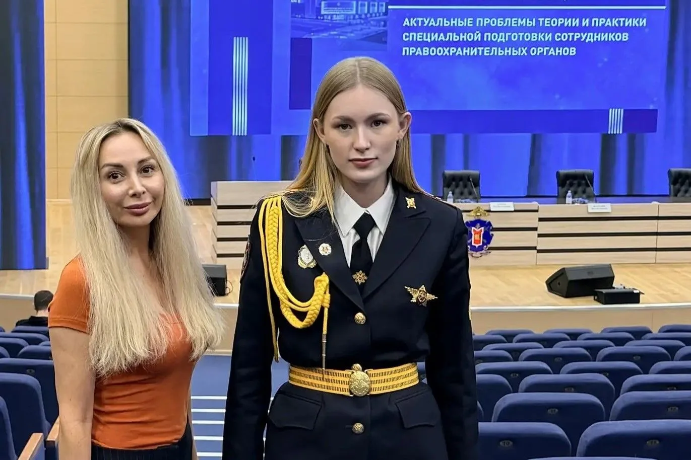 Курсант 2 курса Колледжа полиции Н. Штепа и преподаватель Оксана Николаевна Котлярова приняли участи