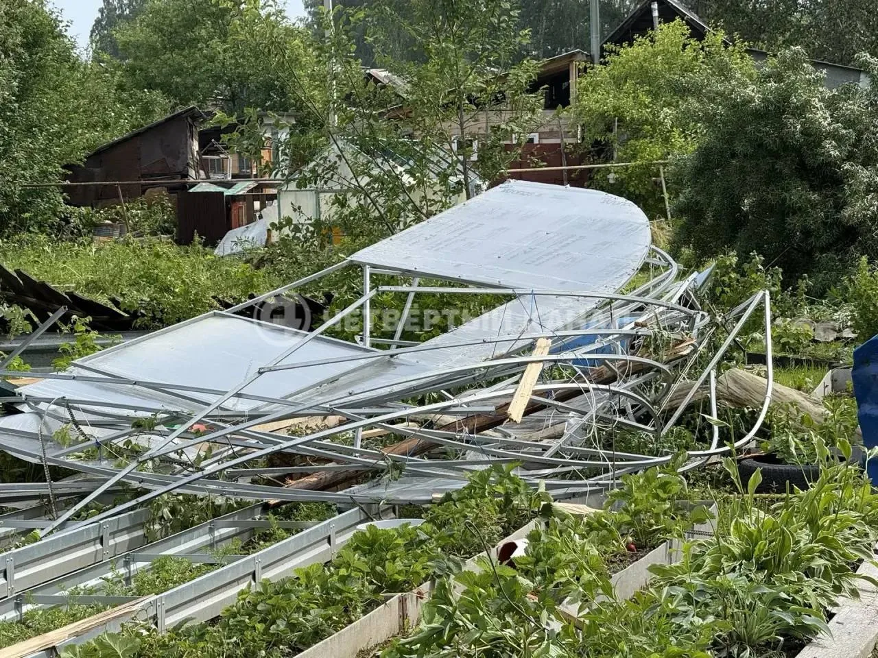 🌪️ Шестилетний ребёнок пострадал во время смерча в Кушве